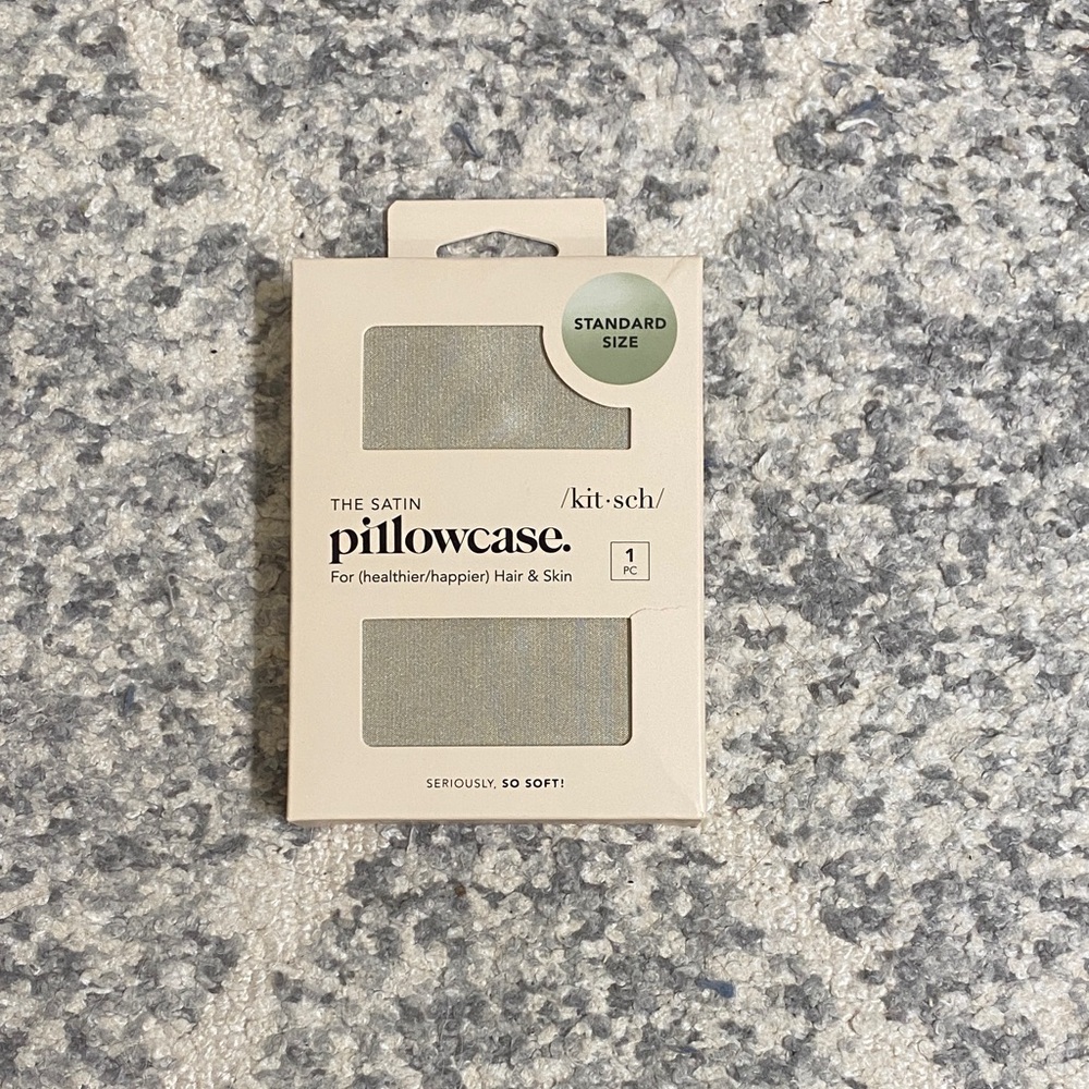 Kitsch Satin Pillowcase - Gray